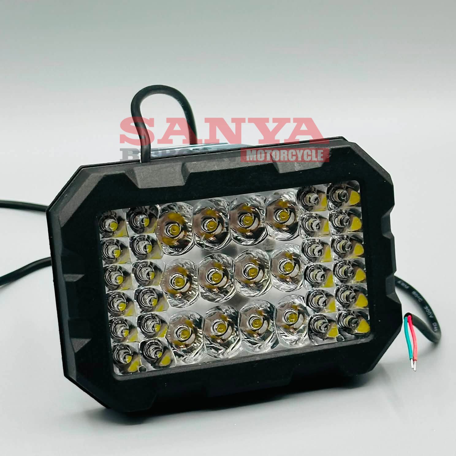 PROJECTEUR PHARE MOTO AVANT LED PAIRE CARRE A053 MOTO ALGERIE PROJECTEUR PHARE MOTO AVANT LED PAIRE CARRE A053 MOTO ALGERIE